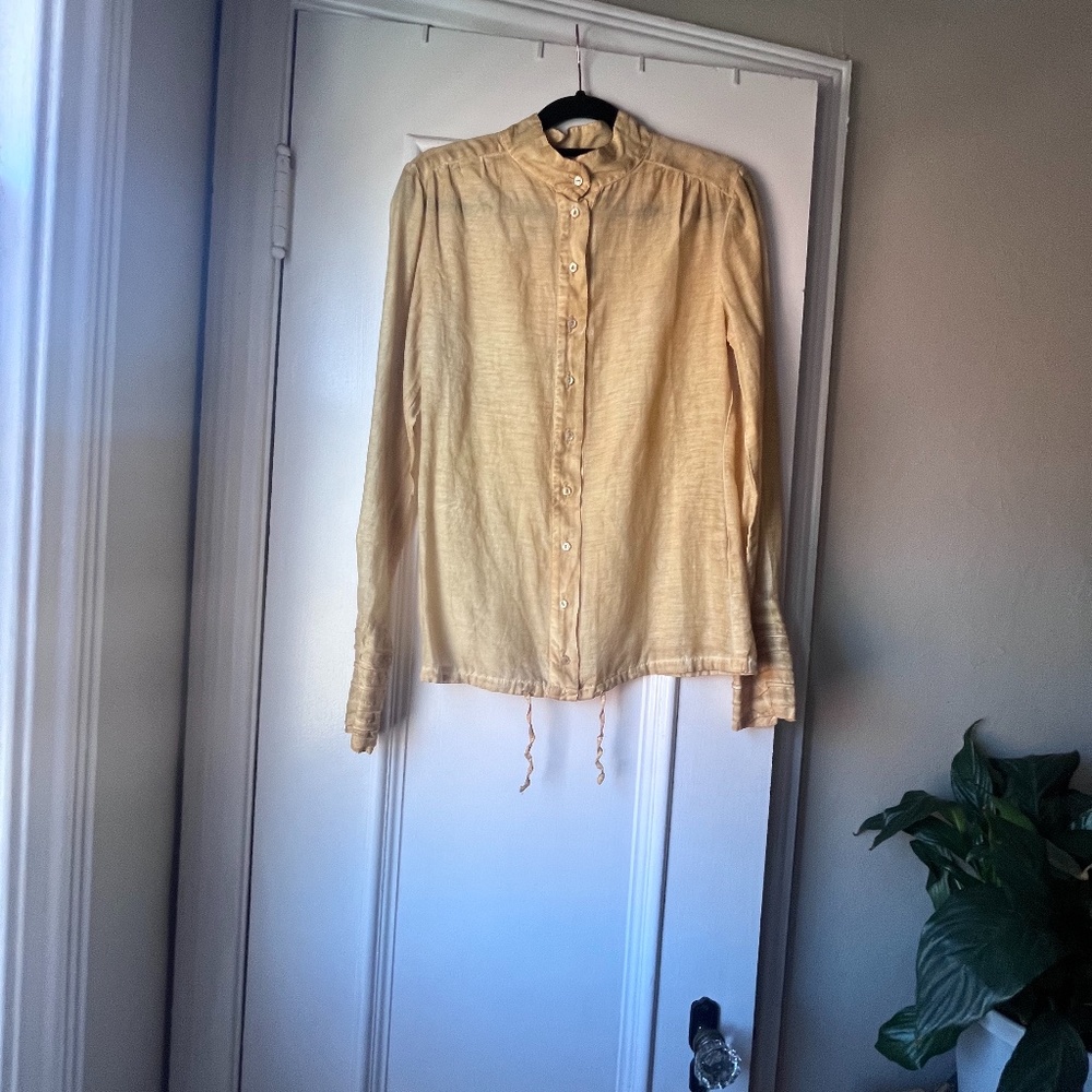 NWT Saga Light Yellow Button Shirt Size 0
